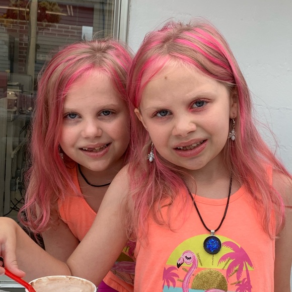 Meet your Posher, Rebecca - Picture 3 of 3